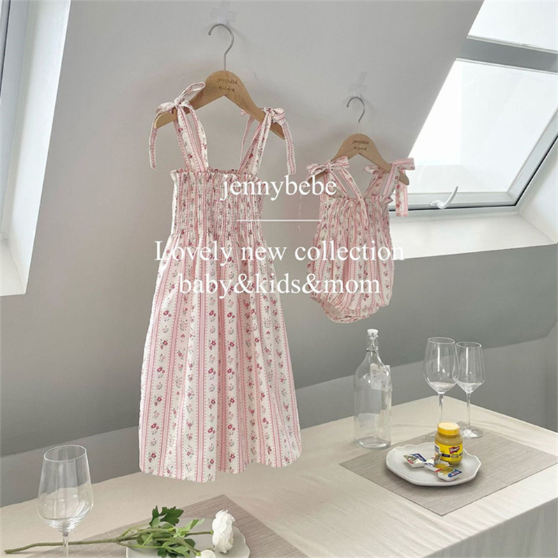 Sweet Little Girls Strap Rompe - огляд і ціна Baby Clothing Stores